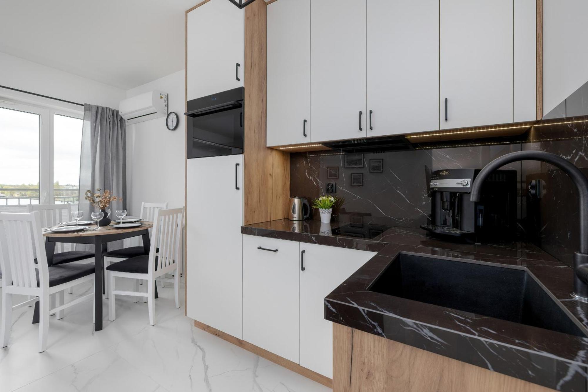 Plac Slowianski Apartments With Balcony Swinoujscie Center By Noclegi Renters Exteriér fotografie